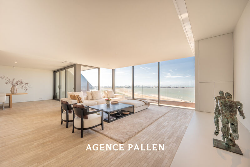 Adembenemende duplex penthouse met privézwembad